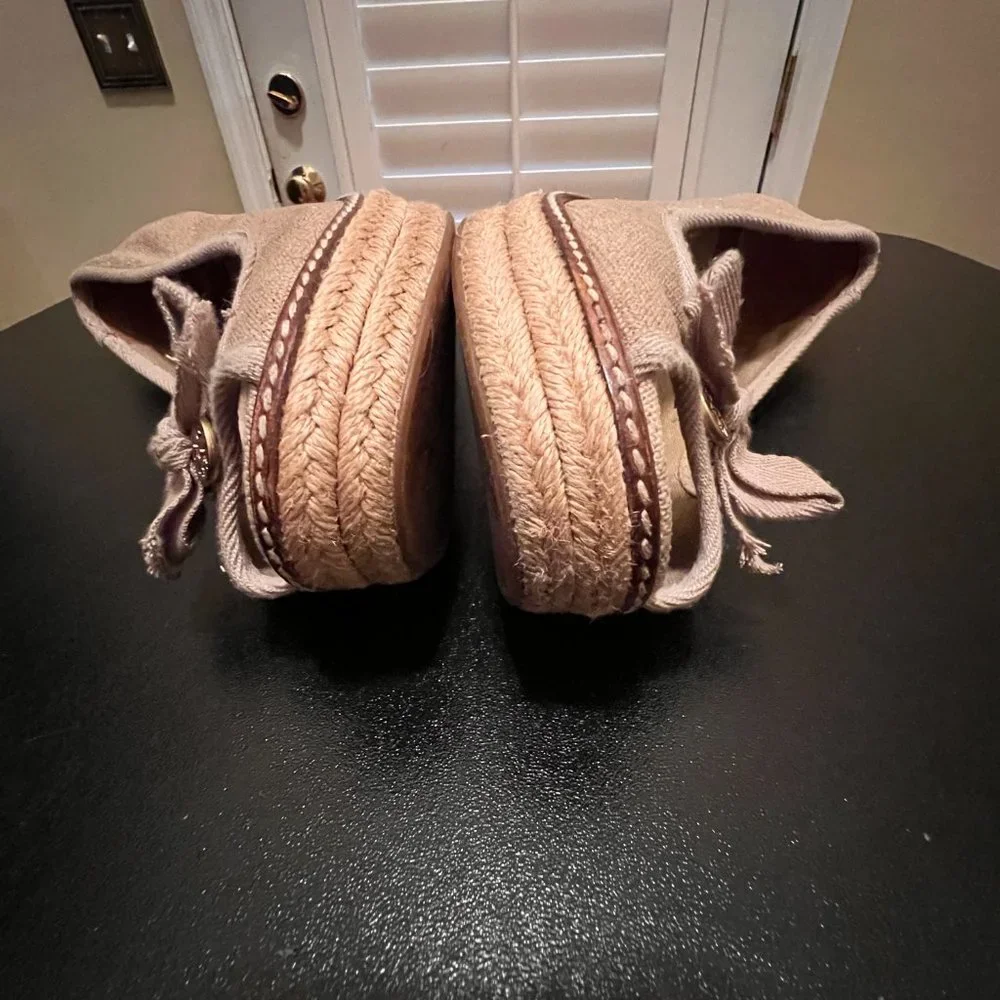 Tory Burch natural linen Canvas Jakie Peep Toe Espadrille in 9.5.